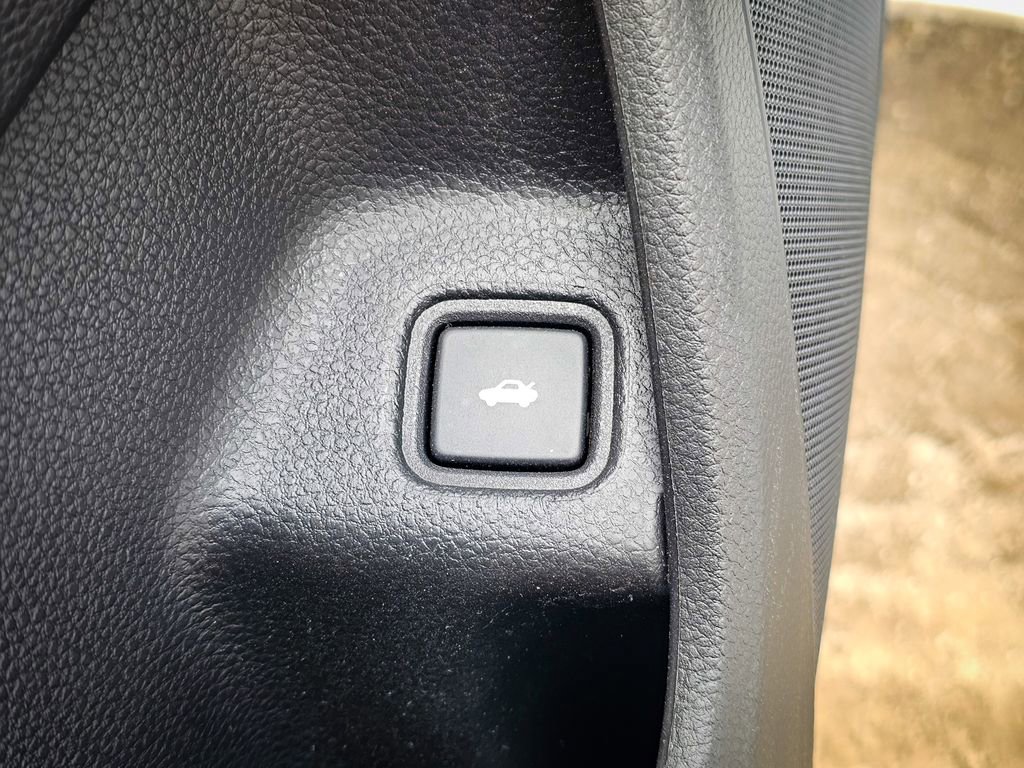 Used 2019 Honda Accord Sport image 12