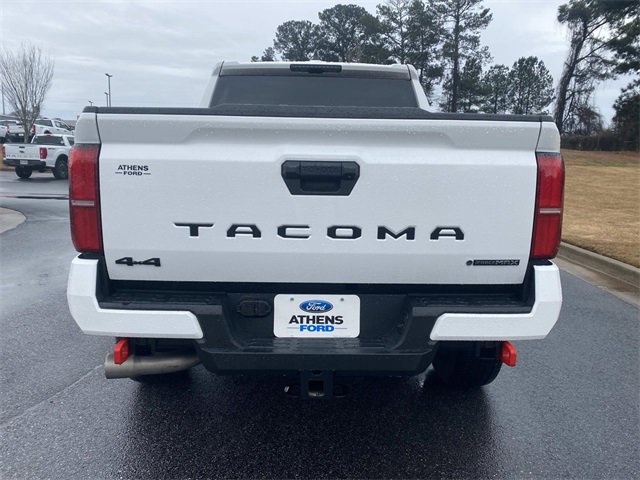 Used 2024 Toyota Tacoma TRD Off-Road image 4