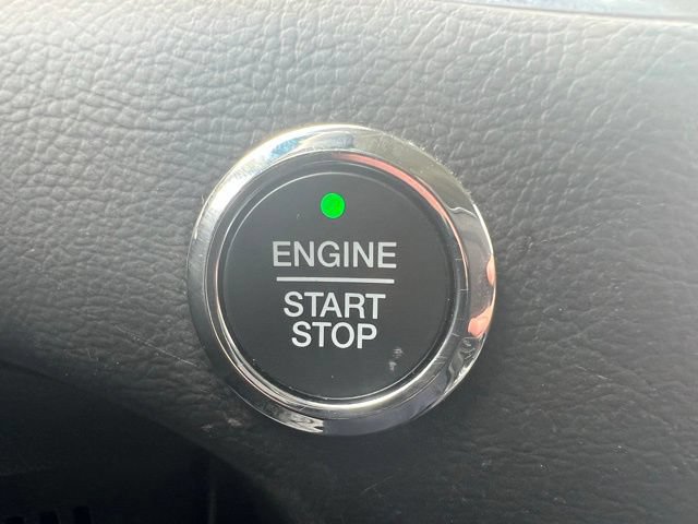 Used 2024 Ford Edge Titanium AWD/4WD image 16