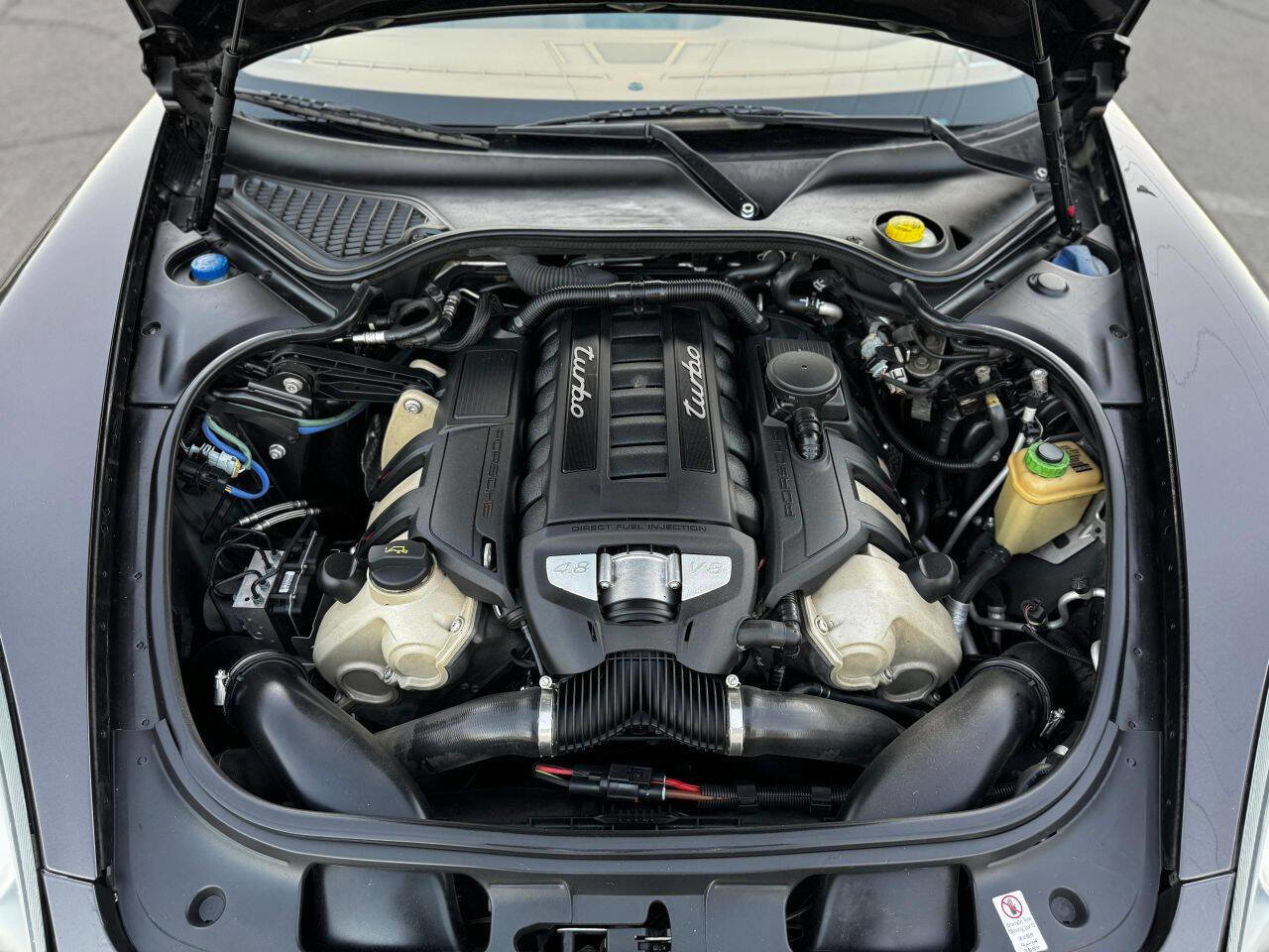 Used 2010 Porsche Panamera Turbo image 28