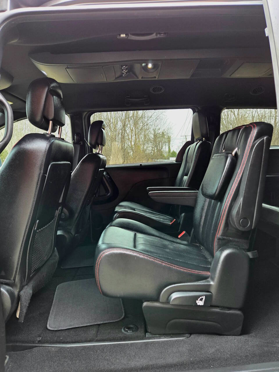 Used 2019 Dodge Grand Caravan GT image 12