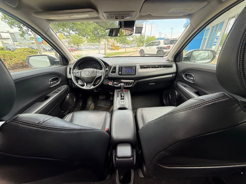 Used 2020 Honda HR-V Touring image 13