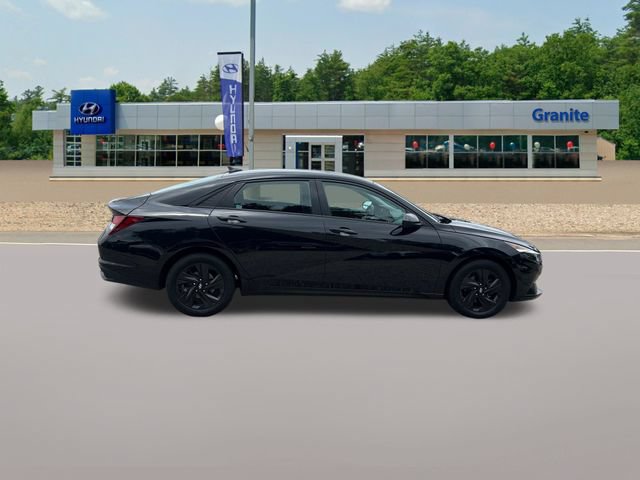 Certified 2021 Hyundai Elantra SEL w/ Convenience Package FWD image 6