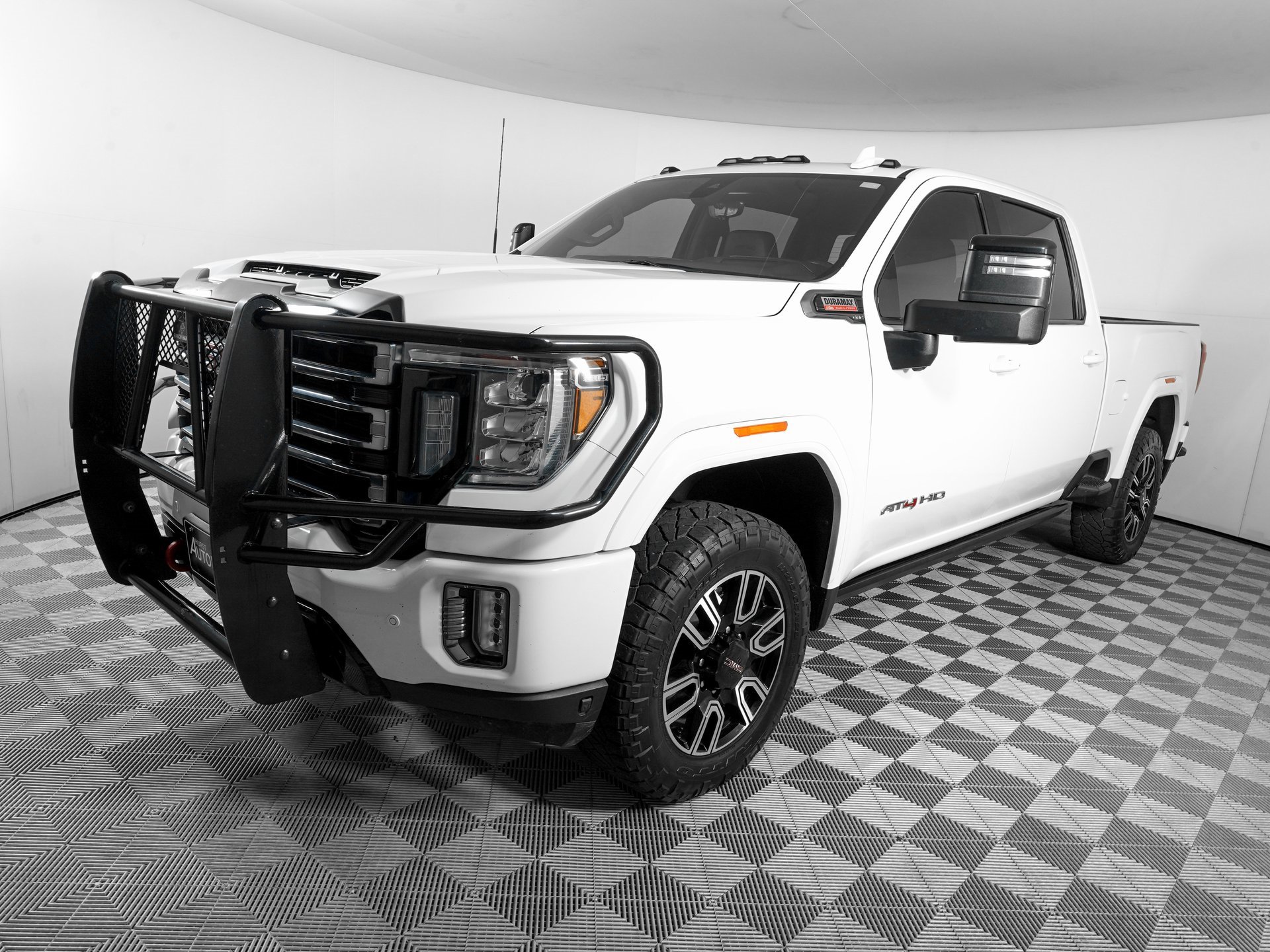 Used 2022 GMC Sierra 2500 AT4 w/ AT4 Premium Plus Package image 9