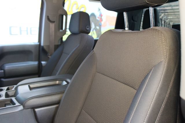 Used 2019 Chevrolet Silverado 1500 Custom Trail Boss w/ Custom Convenience Package AWD/4WD image 15