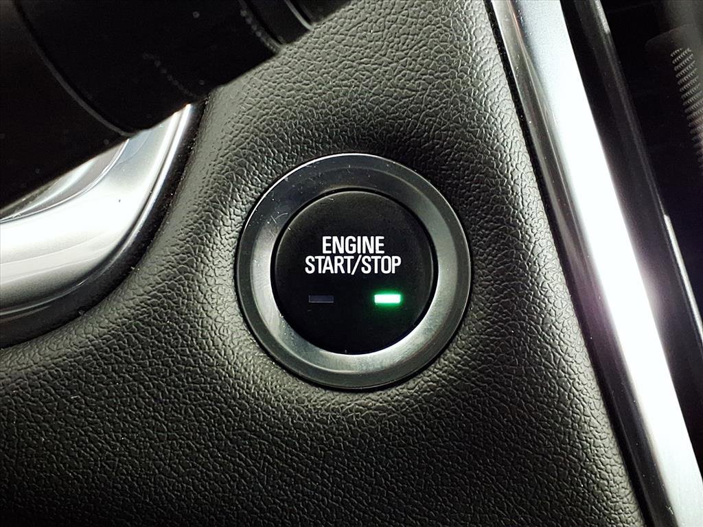 Used 2022 Chevrolet Traverse LT image 17