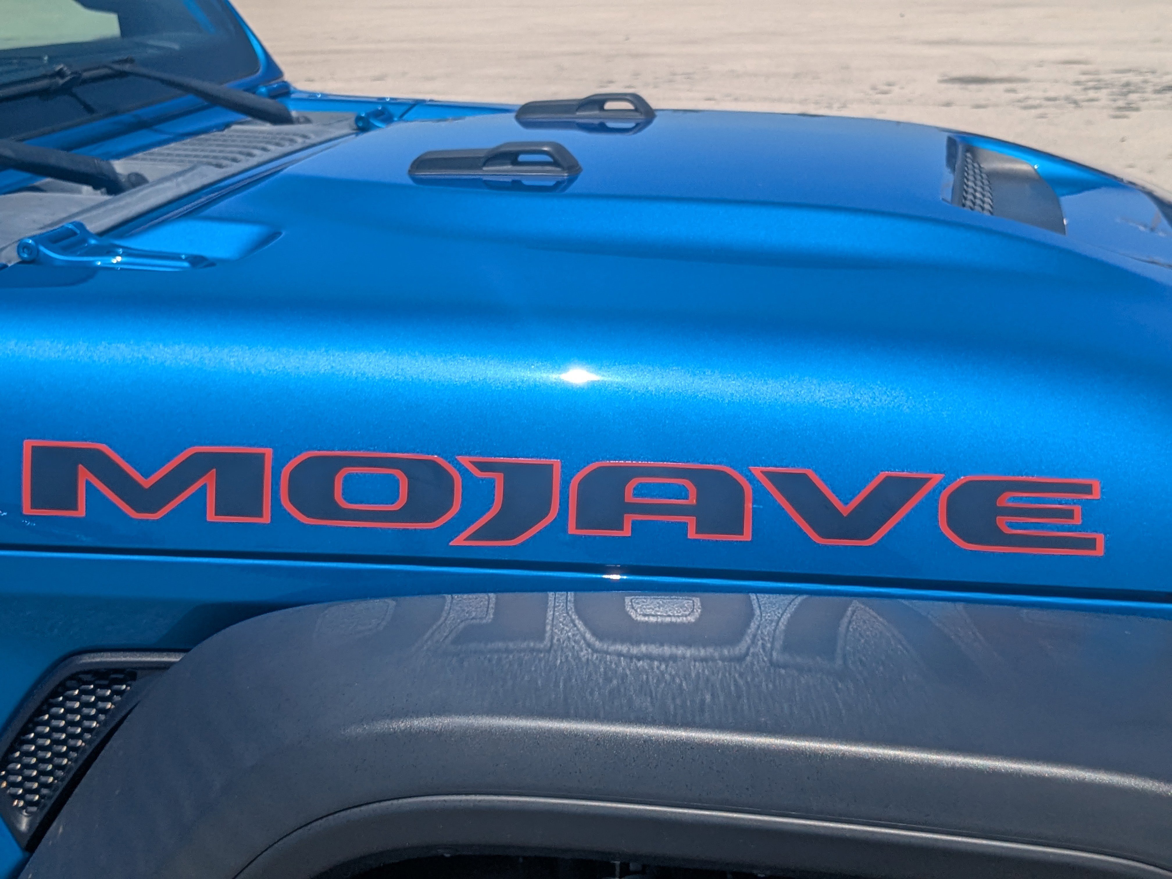 Used 2022 Jeep Gladiator Mojave w/ Cold Weather Group image 14