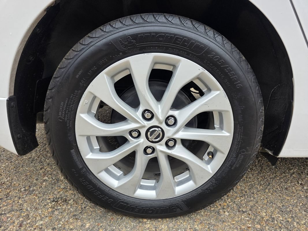 Used 2016 Nissan Sentra SV w/ Style Package FWD image 42