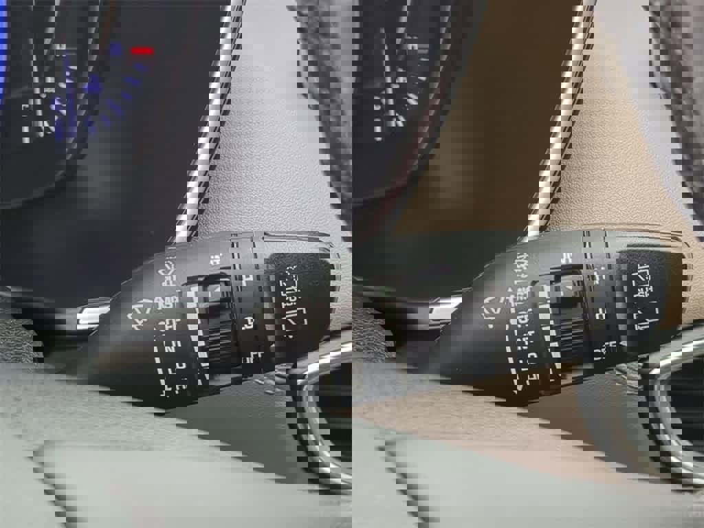 Used 2019 Hyundai Santa Fe Limited image 25