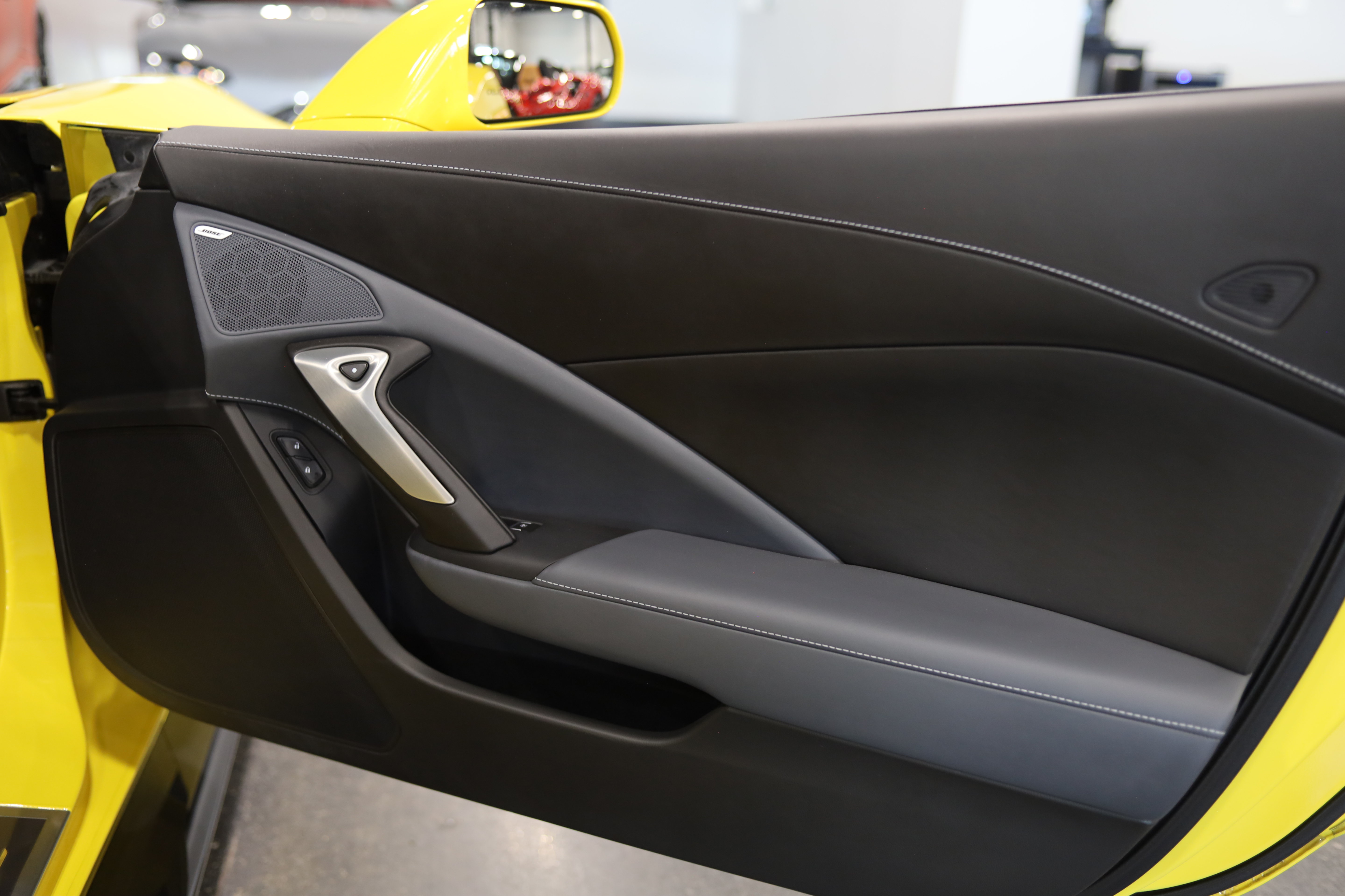 Used 2016 Chevrolet Corvette Z06 w/ 3LZ Preferred Equipment Group RWD image 38