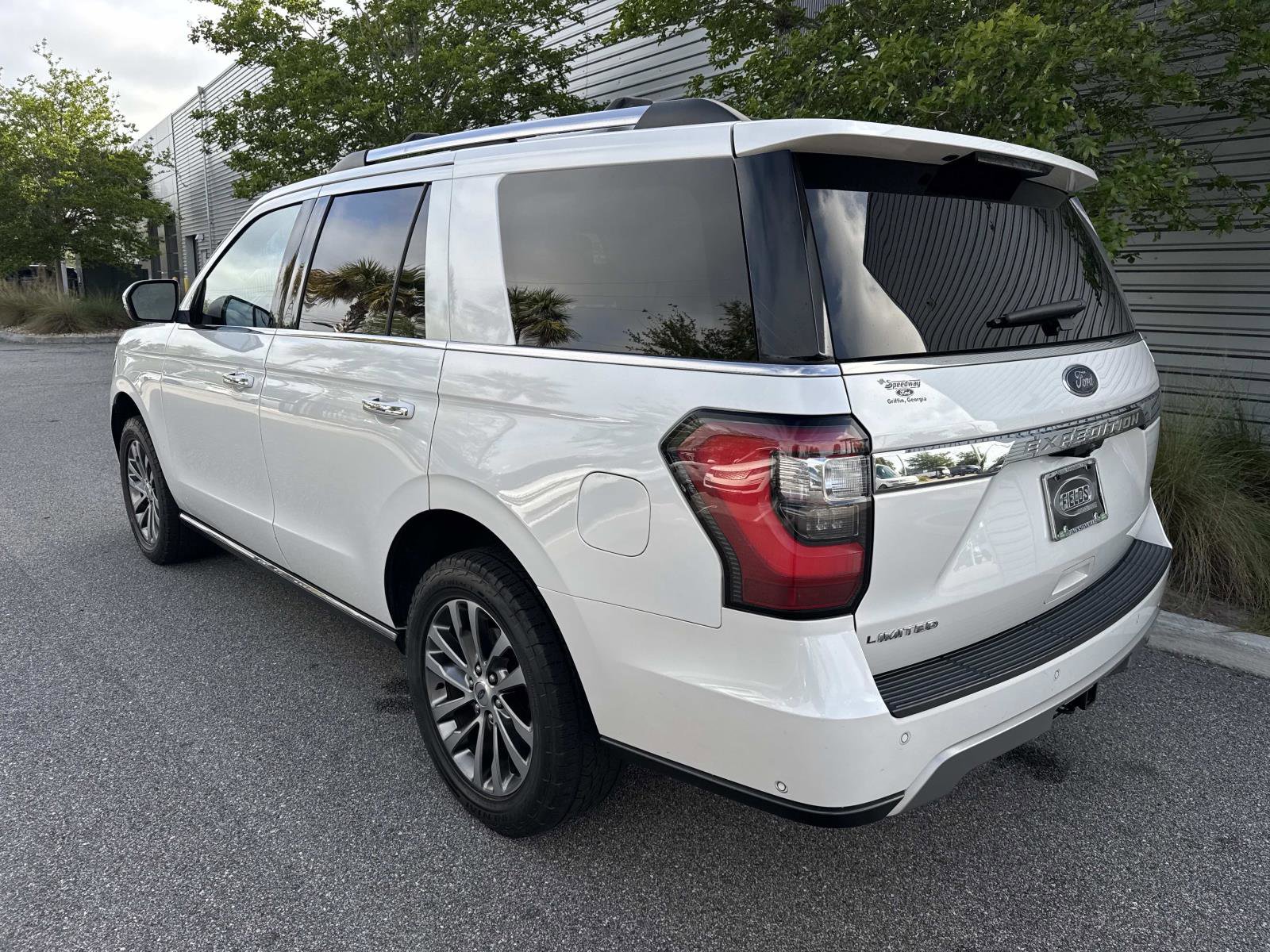 Used 2018 Ford Expedition Limited w/ Equipment Group 301A image 3