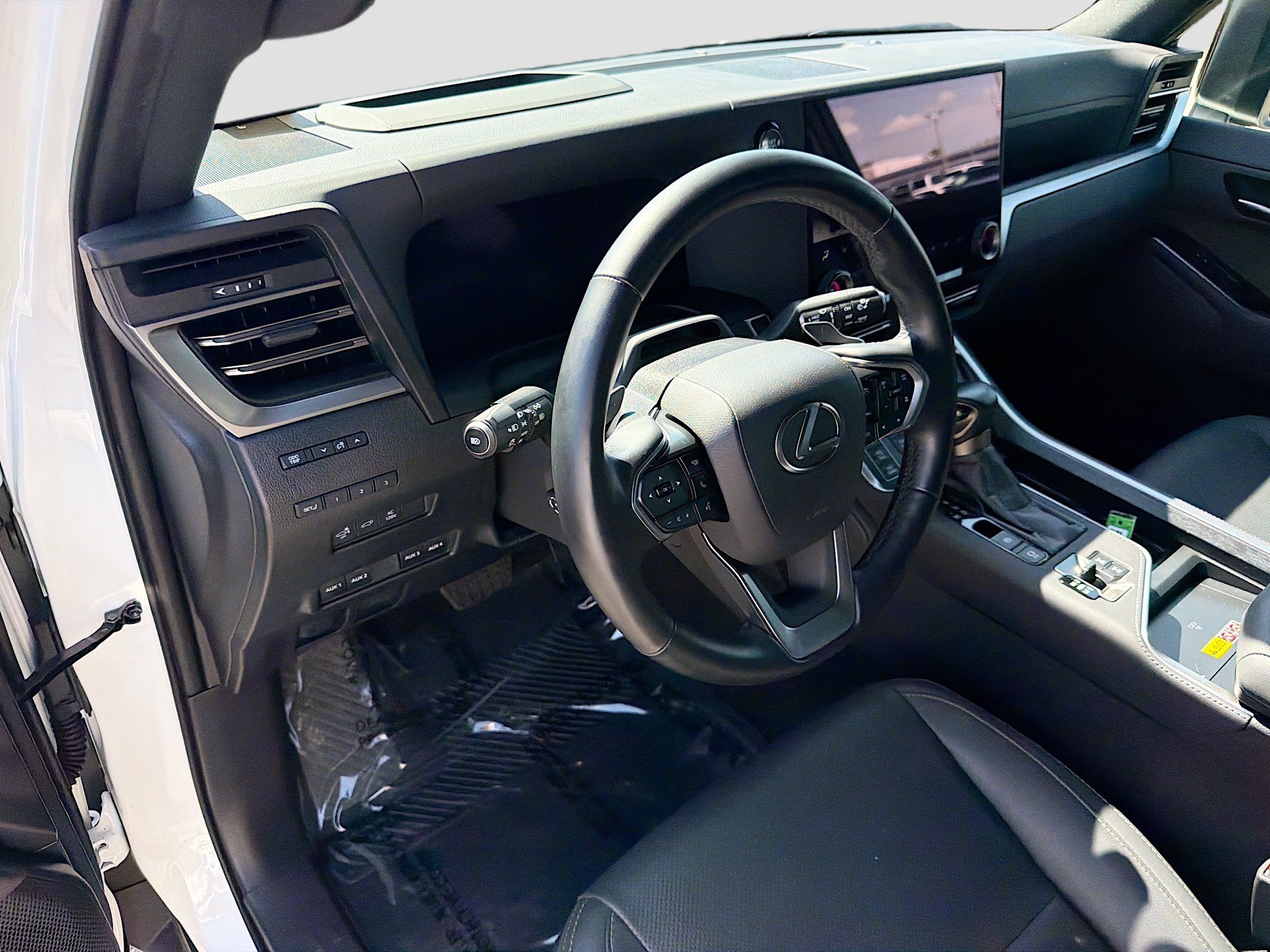 Used 2025 Lexus GX 550 AWD/4WD image 25