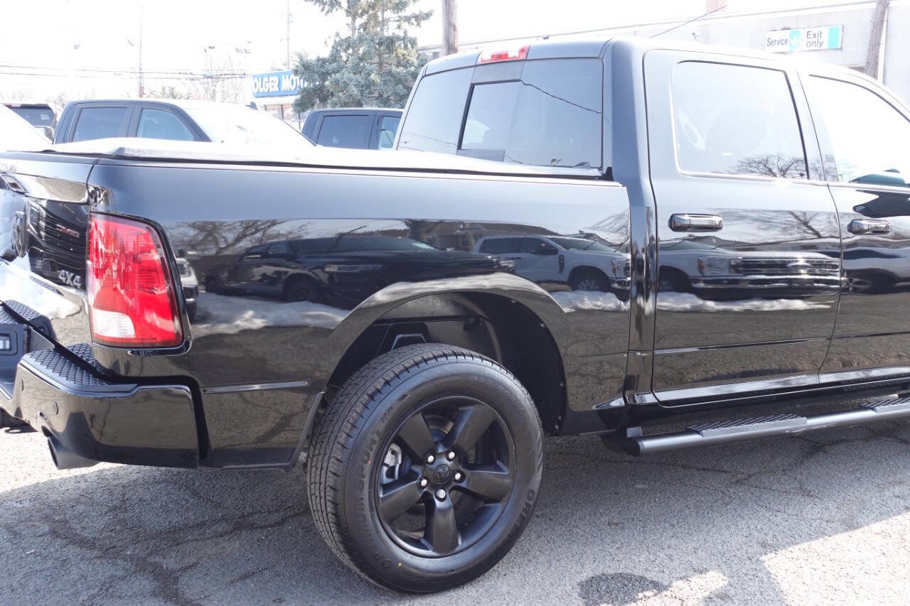 Used 2022 RAM 1500 Classic SLT w/ Electronics Convenience Group image 9