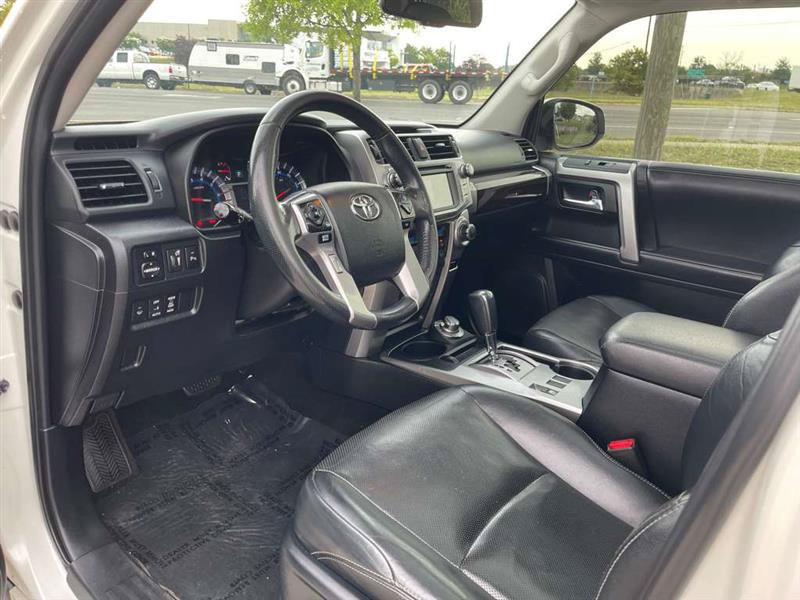 Used 2018 Toyota 4Runner Limited AWD/4WD image 69
