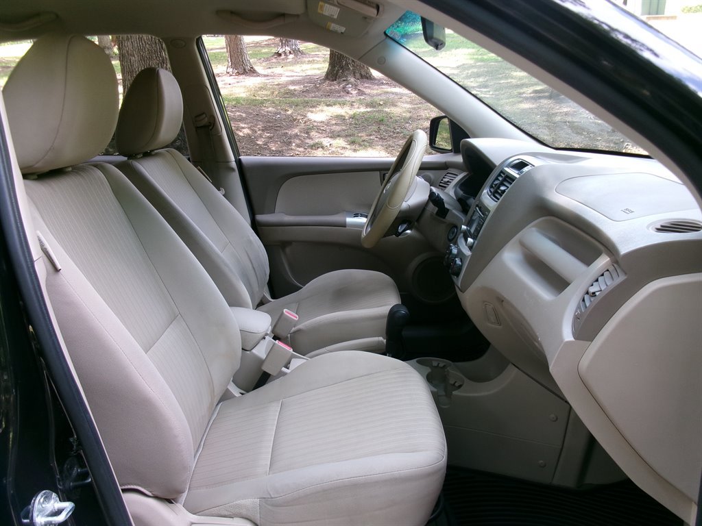 Used 2009 Kia Sportage LX FWD image 19