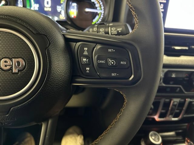 Used 2024 Jeep Wrangler Unlimited AWD/4WD image 25