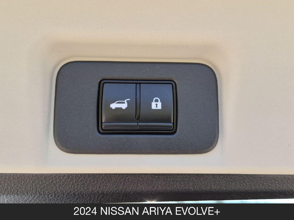 Used 2024 Nissan Ariya FWD image 26