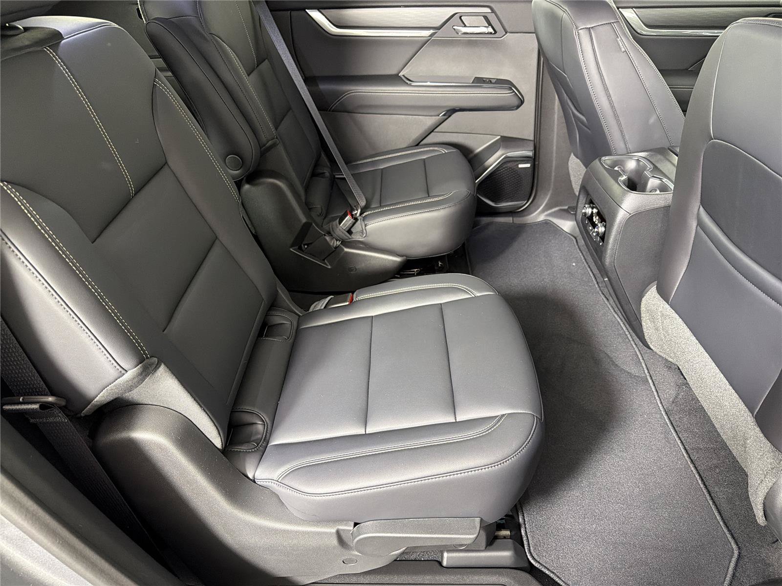 New 2026 GMC Acadia Elevation w/ Black Edition FWD image 14