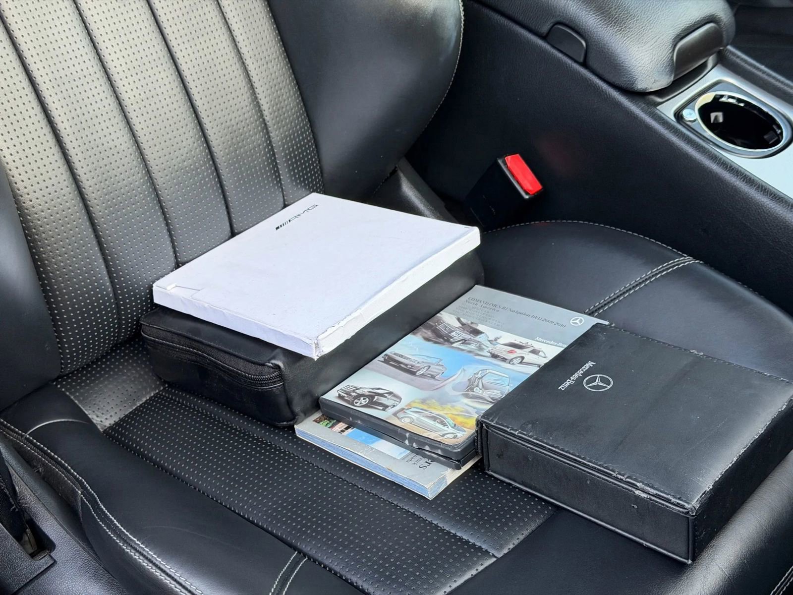 Used 2006 Mercedes-Benz C 55 AMG Sedan w/ Premium Pkg image 31