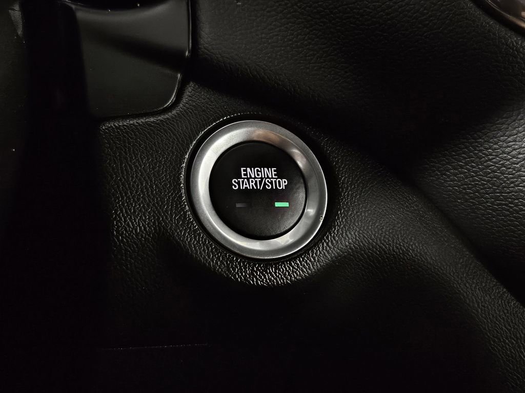 Used 2023 Chevrolet Equinox LT w/ Driver Convenience Package AWD/4WD image 14