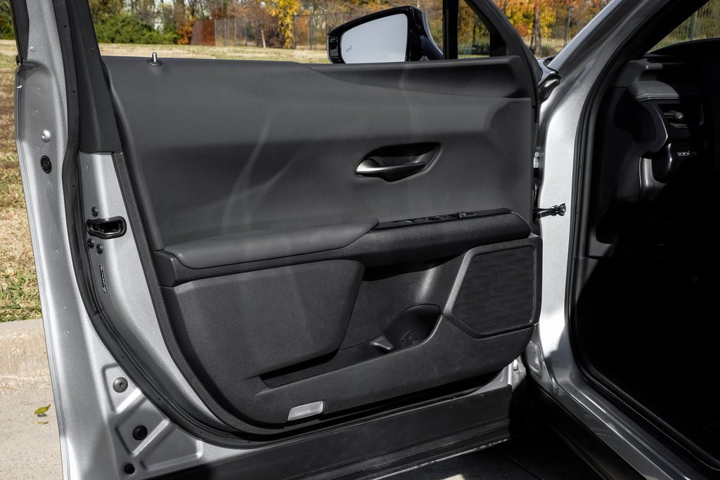 Used 2023 Lexus UX 250h FWD w/ Premium Package image 47