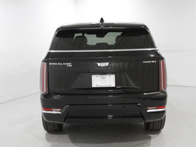 New 2026 Cadillac Escalade IQ Luxury 2 w/ LPO, Floor Liner Package image 24