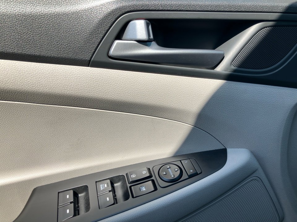 Used 2017 Hyundai Tucson SE image 36