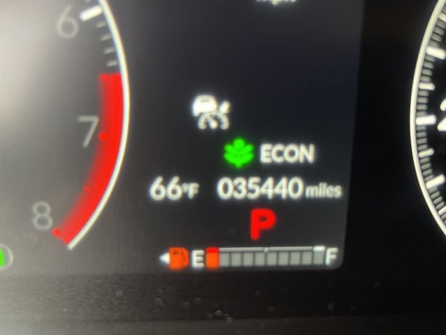 Used 2024 Honda Pilot Touring image 19