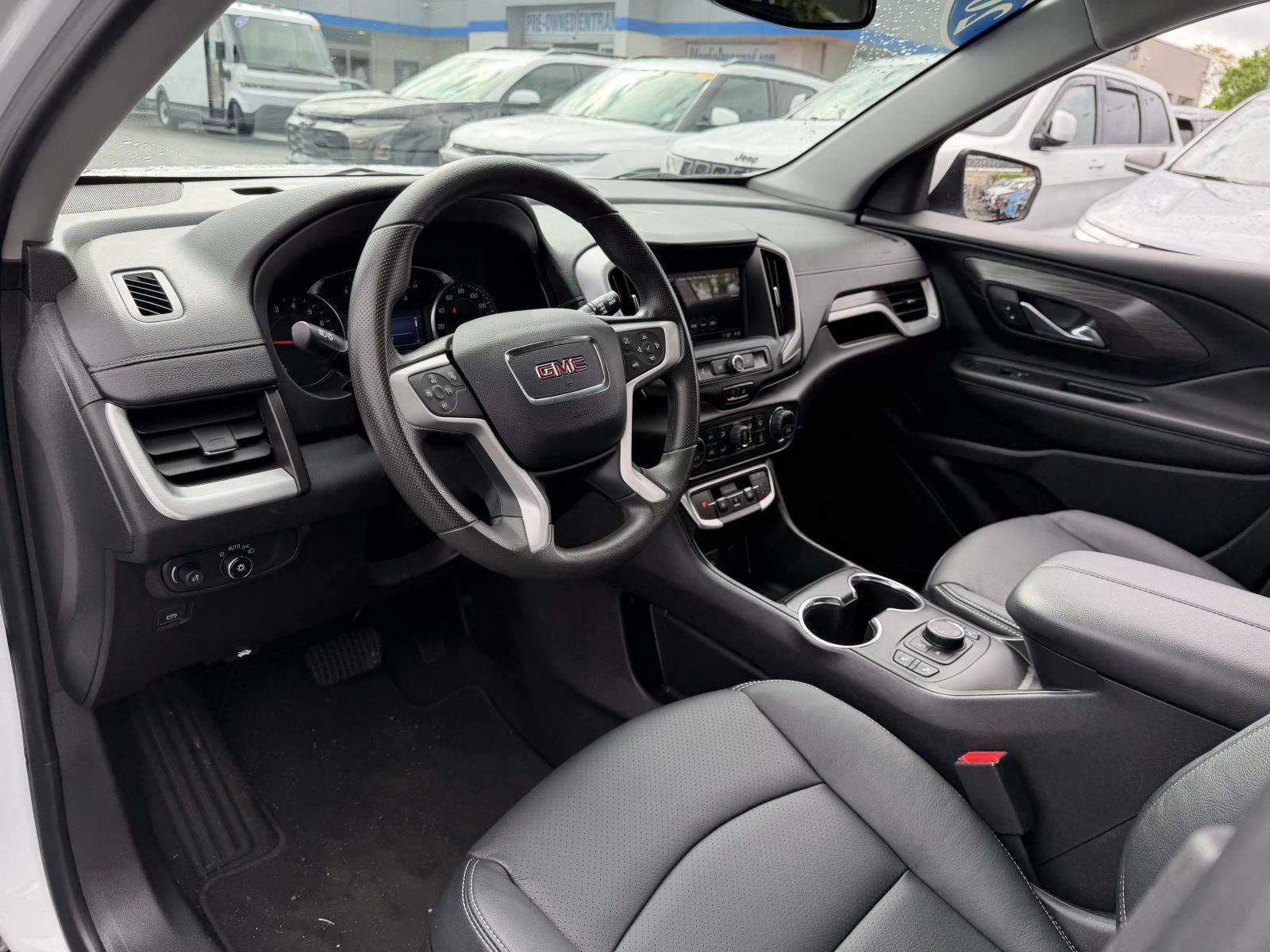 Certified 2023 GMC Terrain SLE w/ Driver Convenience Package AWD/4WD image 10