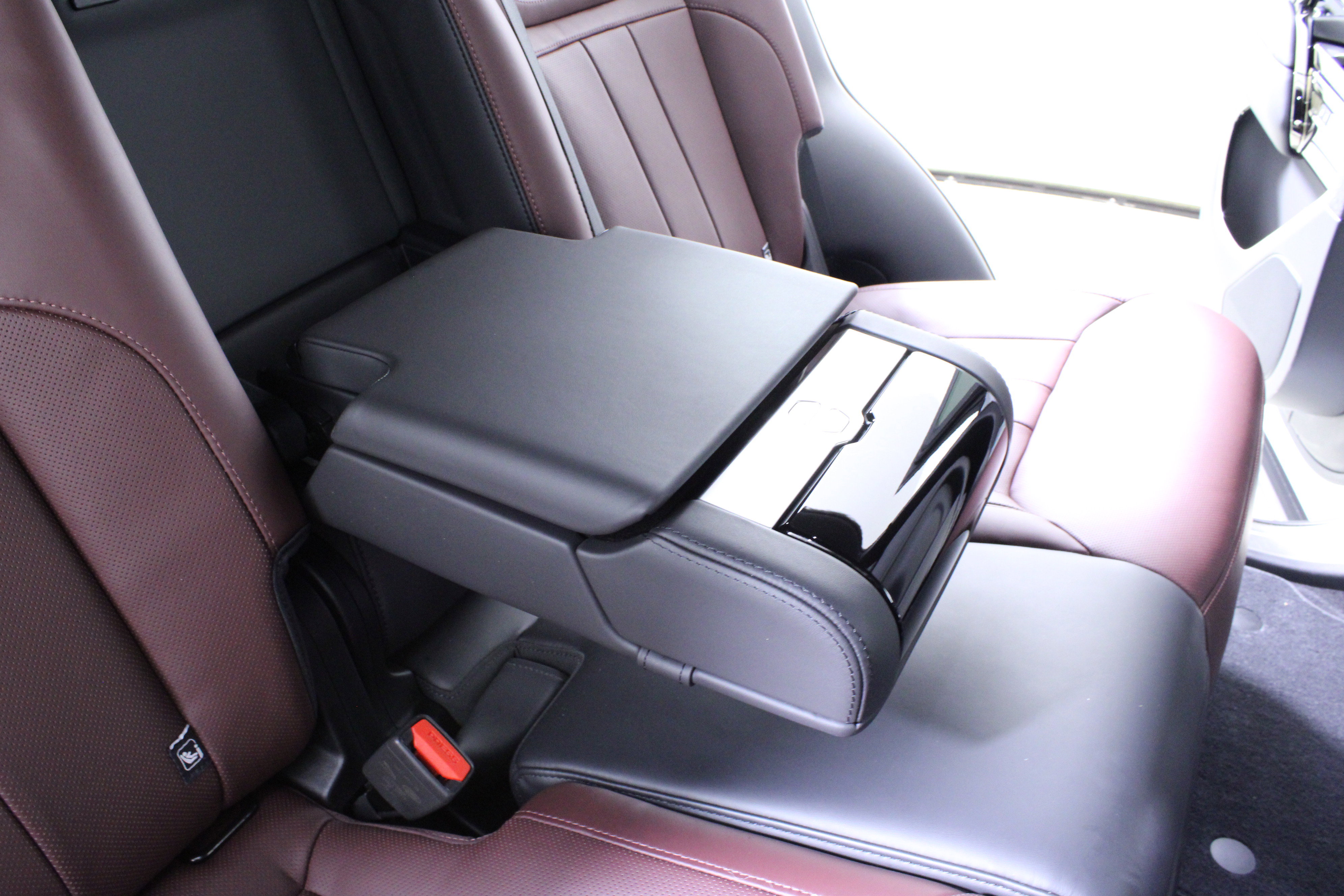 Used 2025 Land Rover Range Rover Sport Dynamic SE AWD/4WD image 15