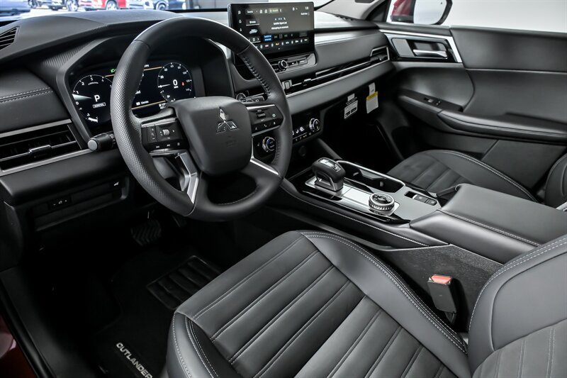 New 2025 Mitsubishi Outlander SE AWD/4WD image 11
