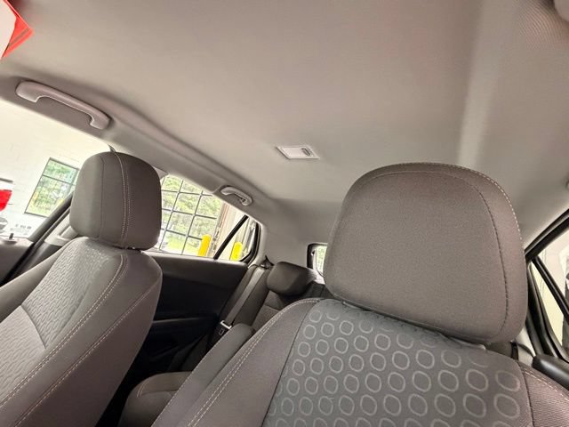 Used 2022 Chevrolet Trax LS w/ Tint and Cruise Package AWD/4WD image 19