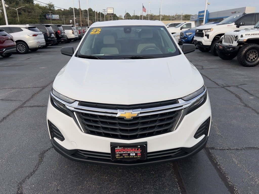 Used 2022 Chevrolet Equinox LS w/ LS Convenience Package image 2