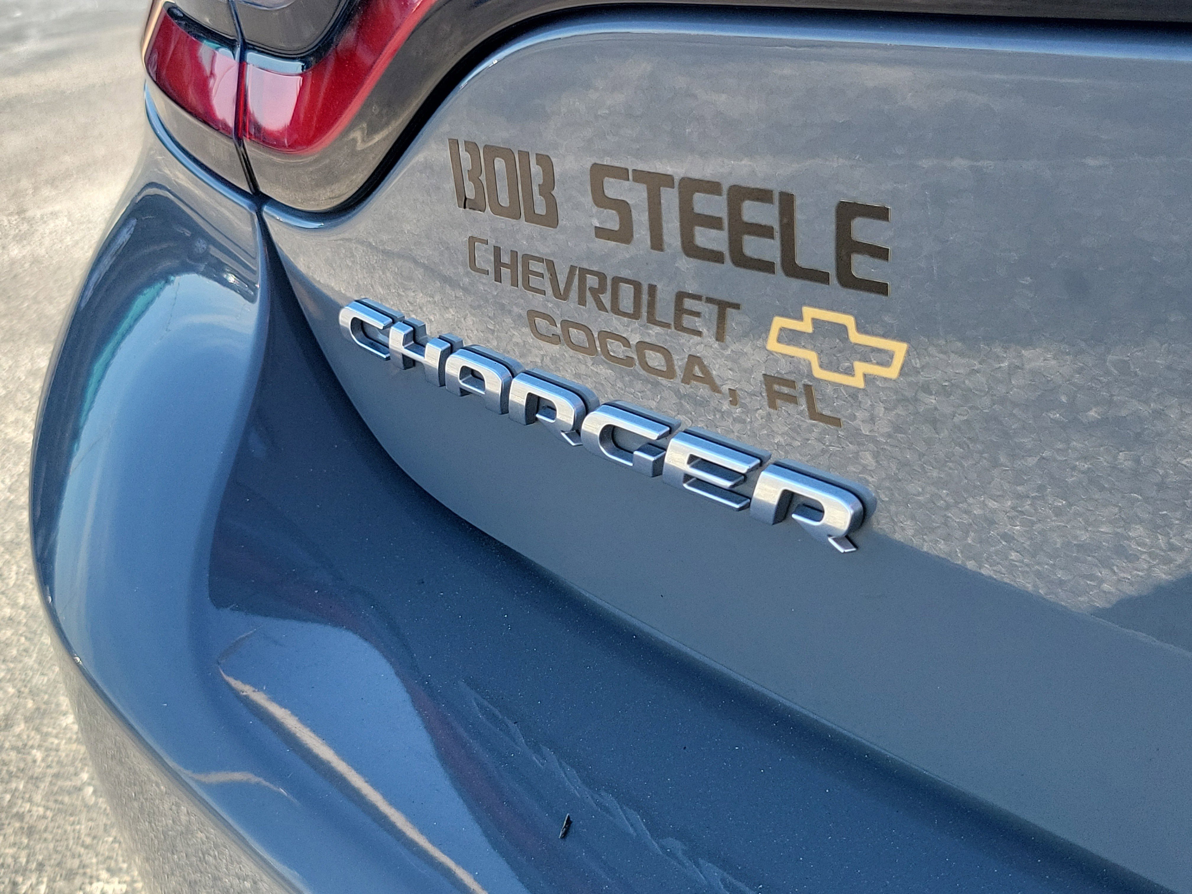 Used 2023 Dodge Charger SXT image 9