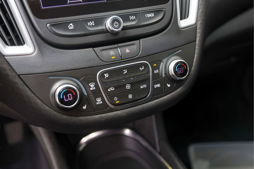 Used 2024 Chevrolet Malibu LT FWD image 21