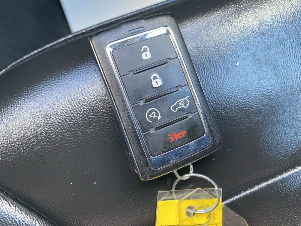 Used 2023 Jeep Grand Cherokee L Limited image 34