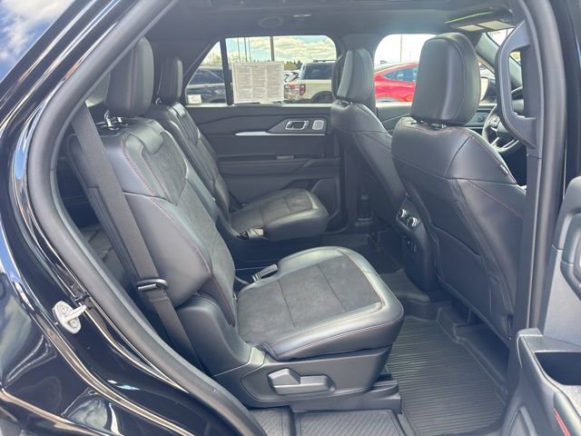 Used 2025 Ford Explorer ST w/ Sun And Sound Package AWD/4WD image 16