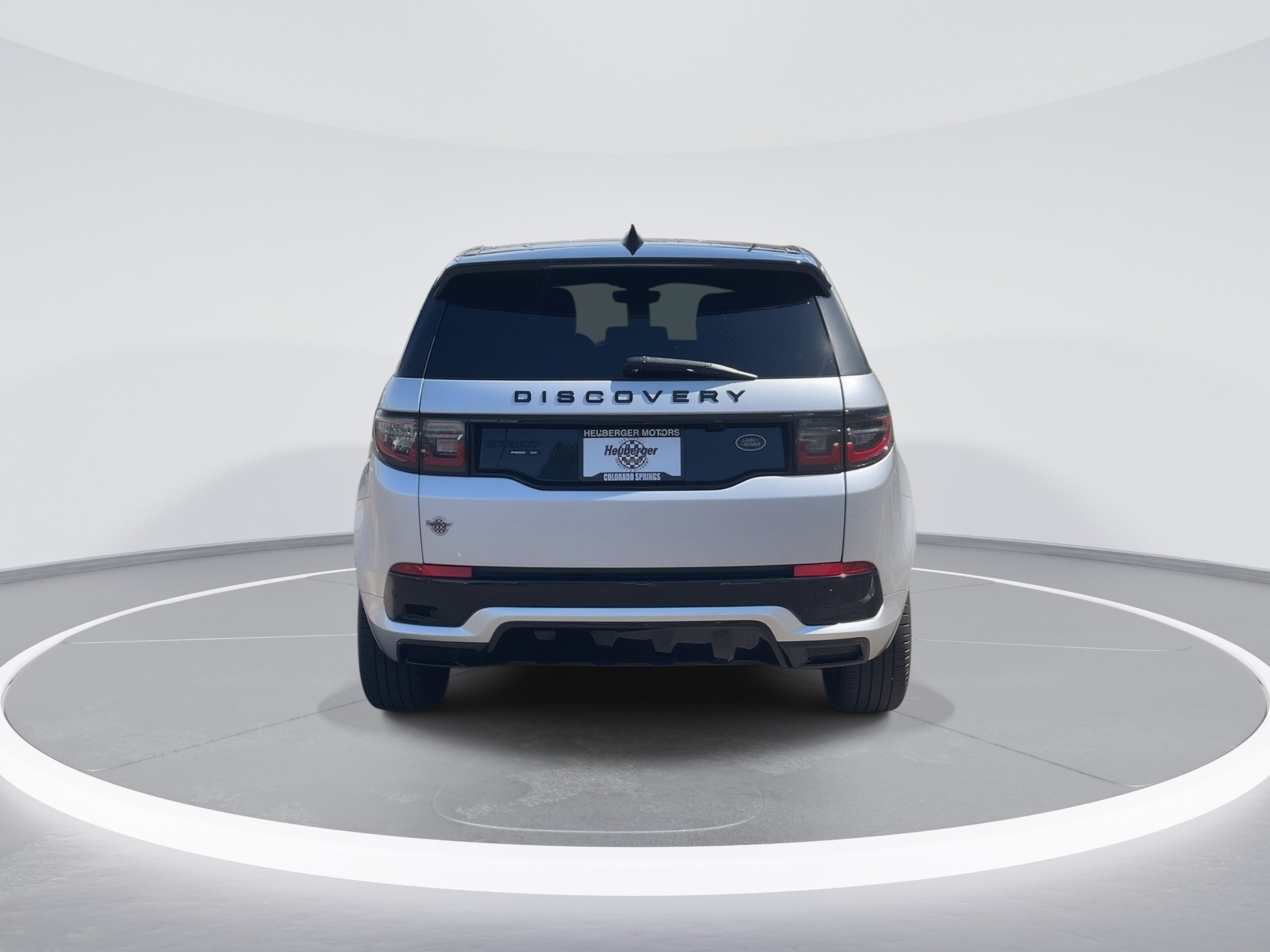 Used 2020 Land Rover Discovery Sport SE R-Dynamic AWD/4WD image 6