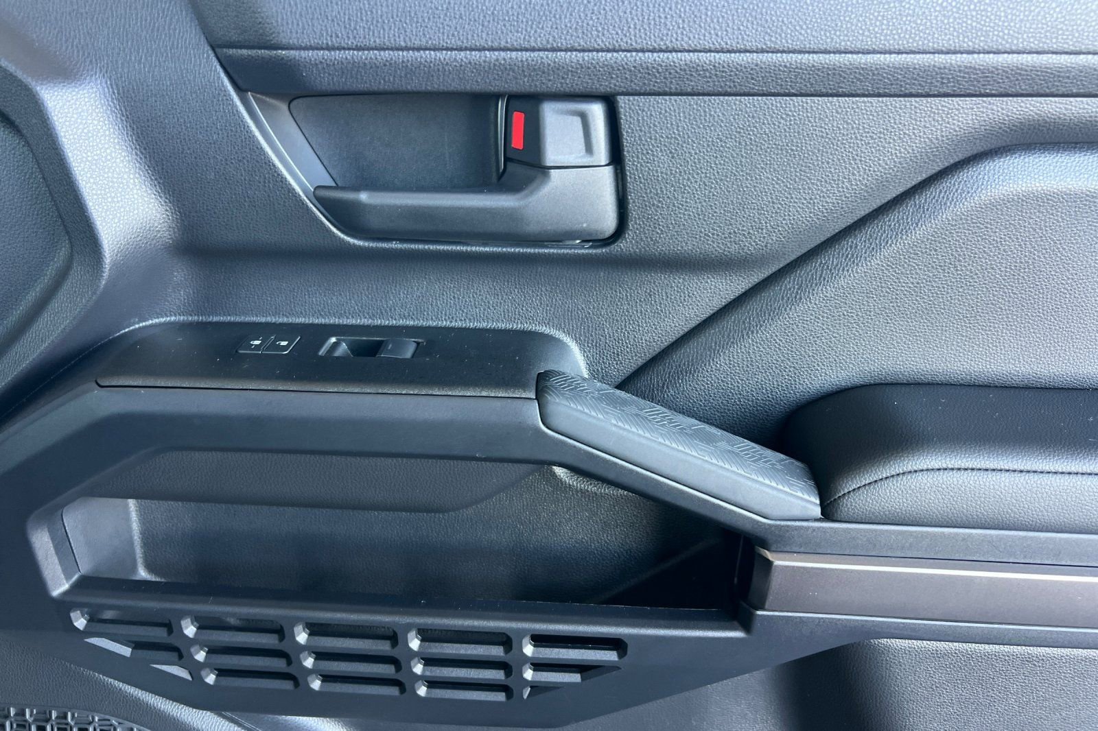 Certified 2025 Toyota 4Runner SR5 image 22