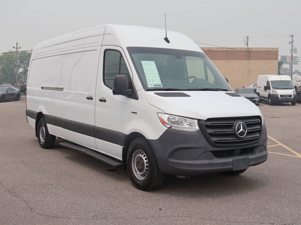 Used 2024 Mercedes-Benz eSprinter 170 Cargo image 39