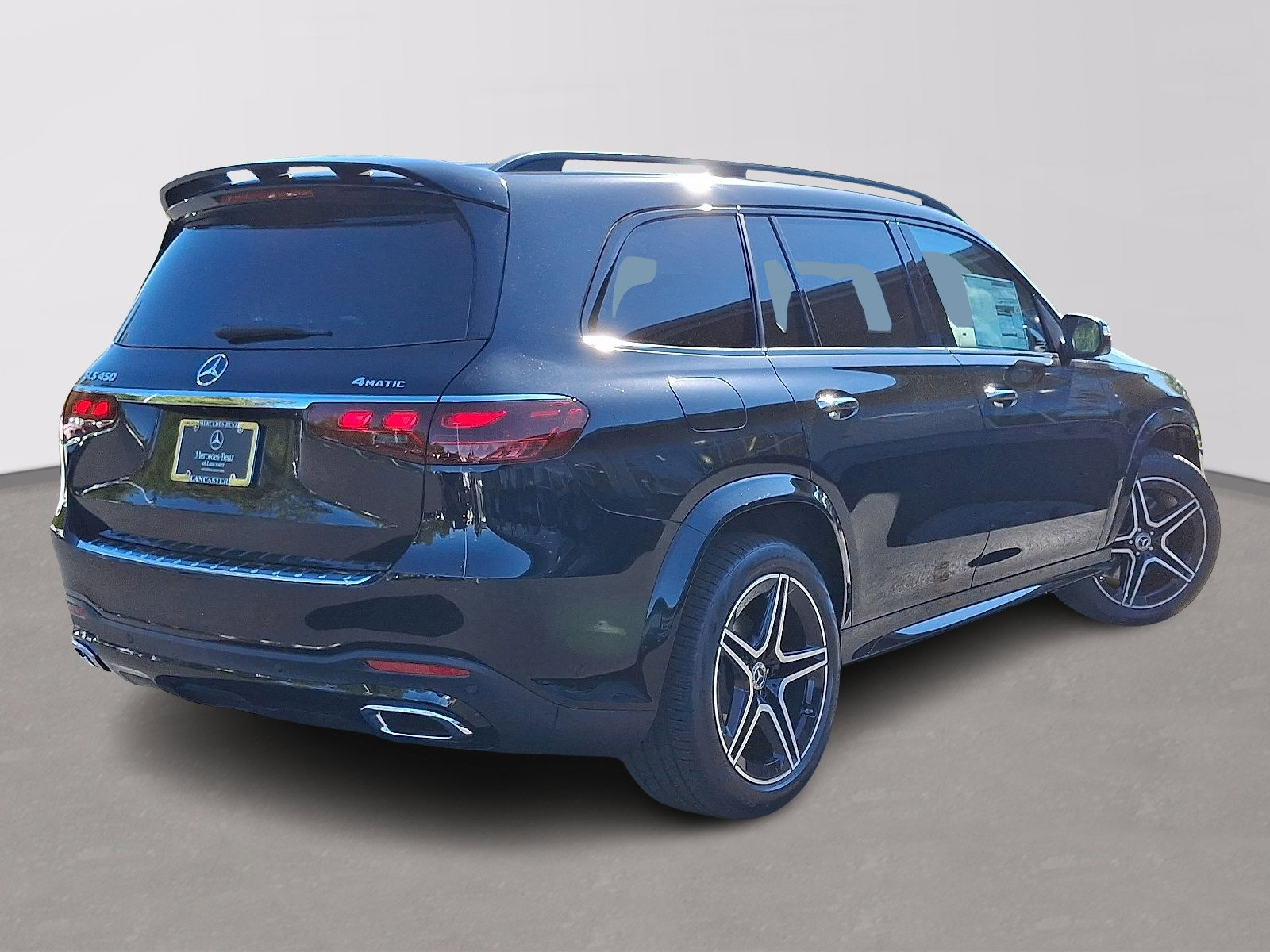 Used 2026 Mercedes-Benz GLS 450 4MATIC image 4