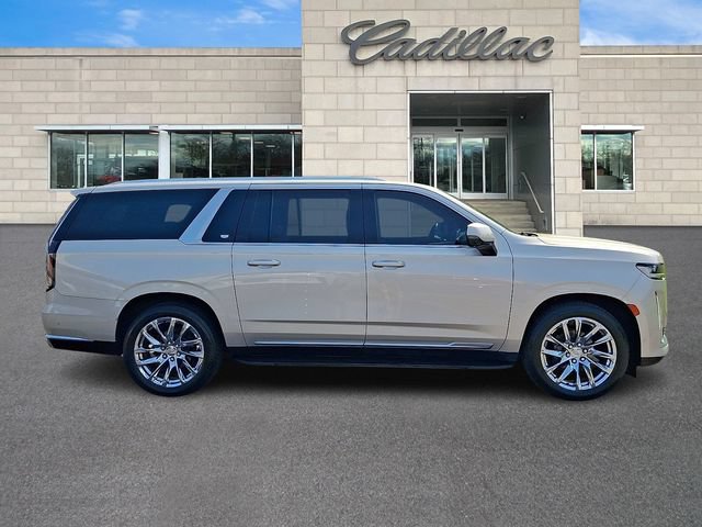 Used 2021 Cadillac Escalade ESV Premium Luxury w/ Driver Assist Tech Package AWD/4WD image 9