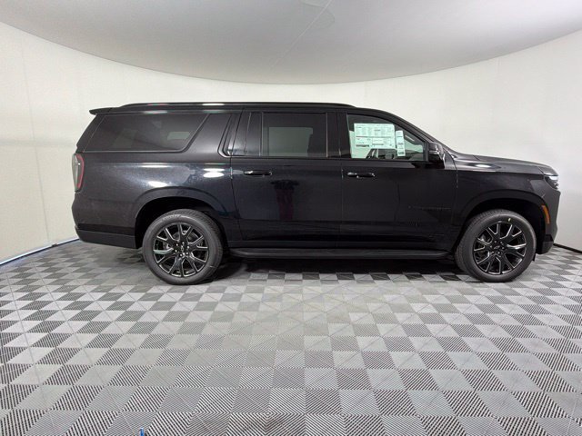 New 2027 Chevrolet Suburban RST w/ Advanced Technology Package AWD/4WD image 5