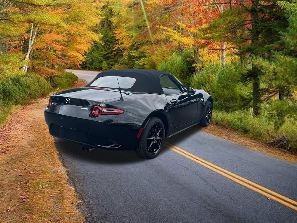 Used 2024 MAZDA MX-5 Miata Sport RWD image 15
