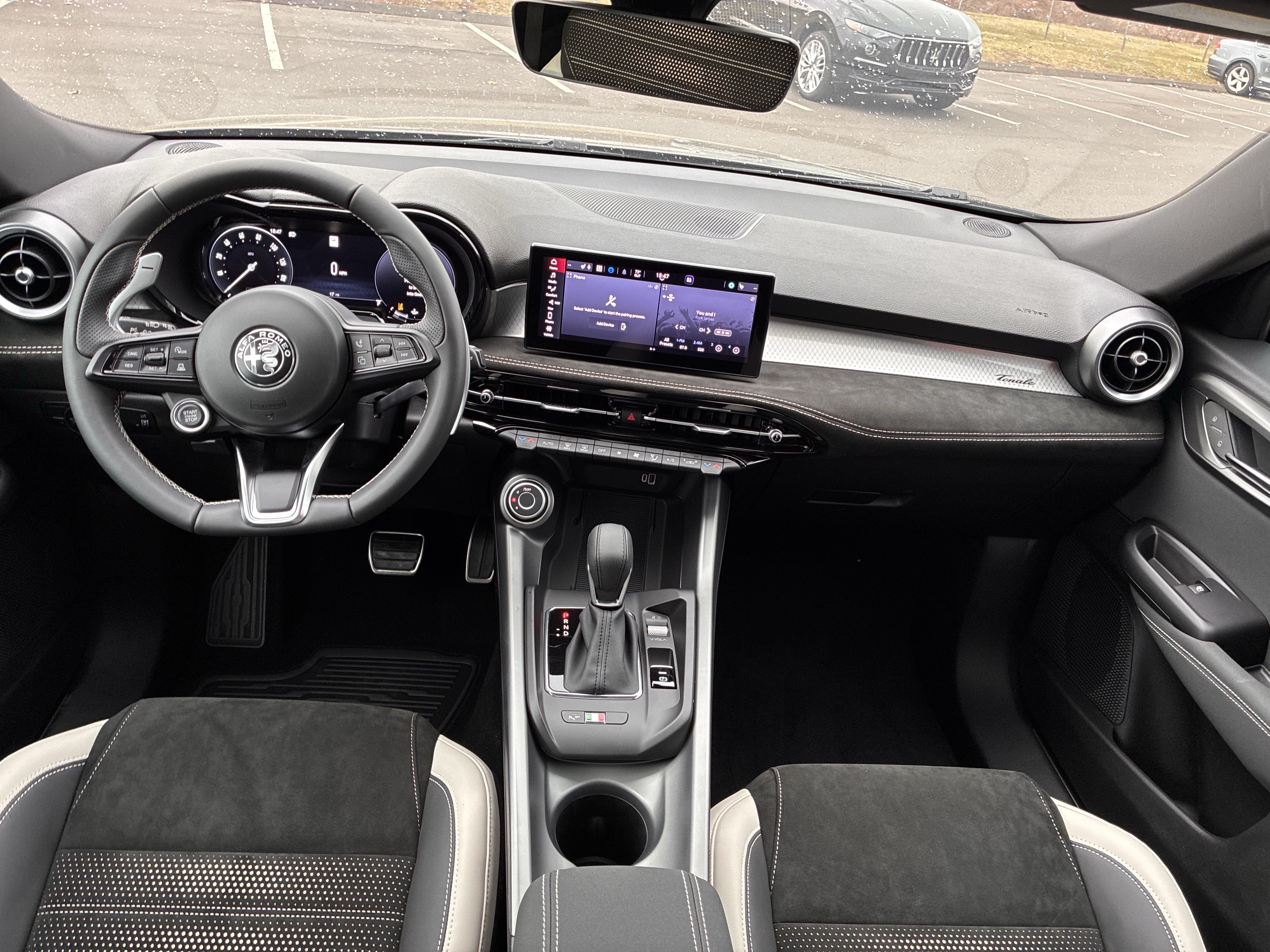 New 2026 Alfa Romeo Tonale AWD/4WD image 2