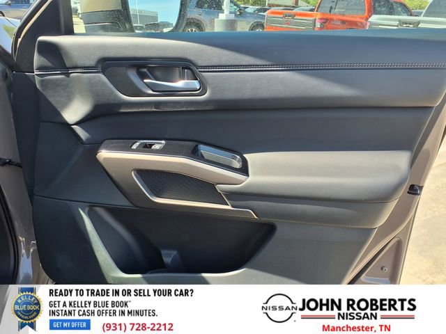 Used 2024 Nissan Pathfinder Platinum FWD image 20