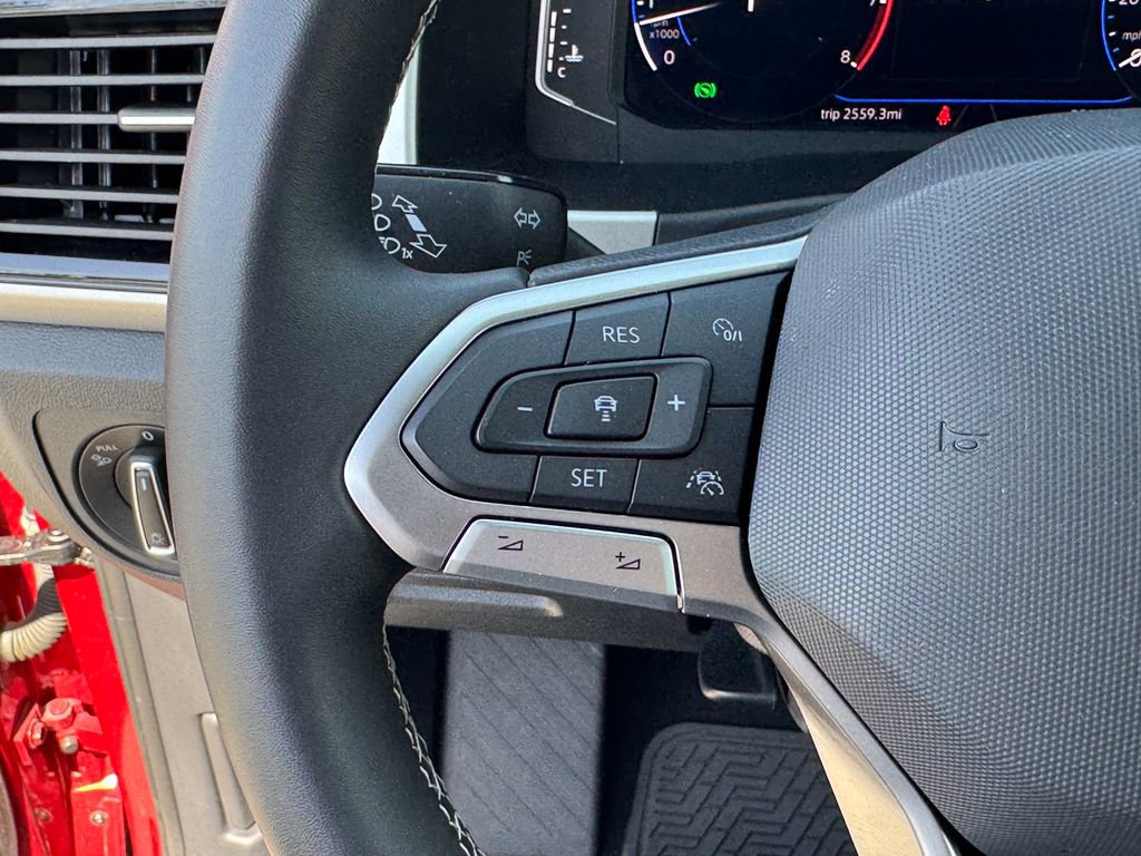 Used 2021 Volkswagen Atlas Cross Sport SEL Premium image 22