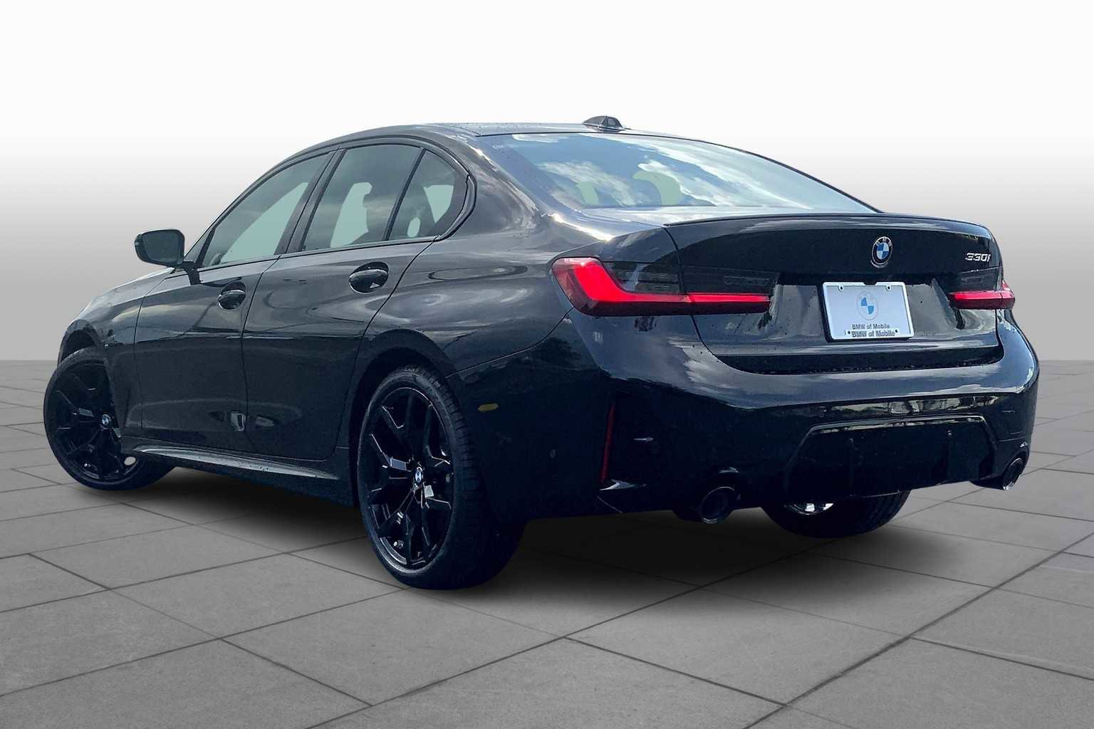 New 2025 BMW 330i Sedan w/ M Sport Package image 12