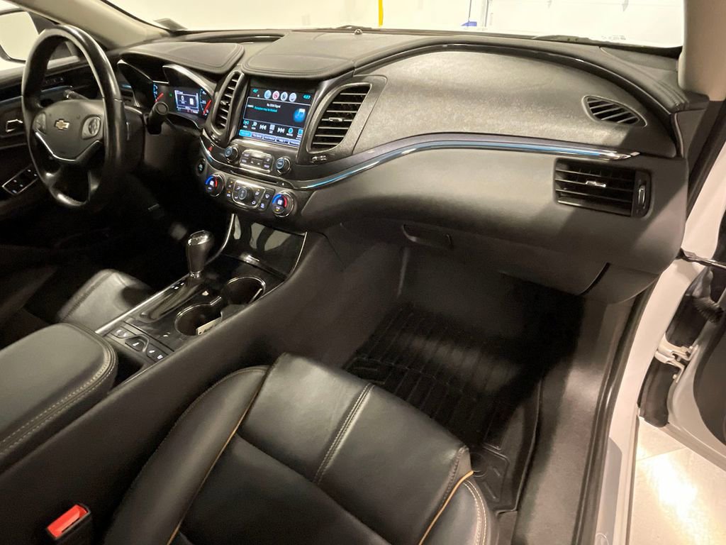 Used 2017 Chevrolet Impala Premier w/ Enhanced Convenience Package image 26