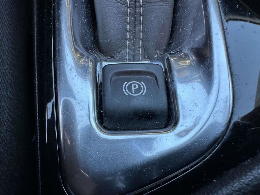 Used 2023 Buick Encore GX Essence w/ Experience Buick Package image 29